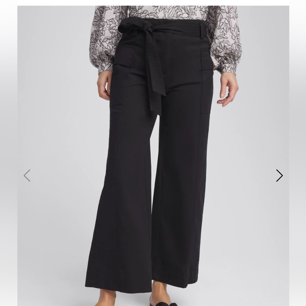 NWT Chicos Belted Twill Utility Cropped Pants in Black. Women’s size 2